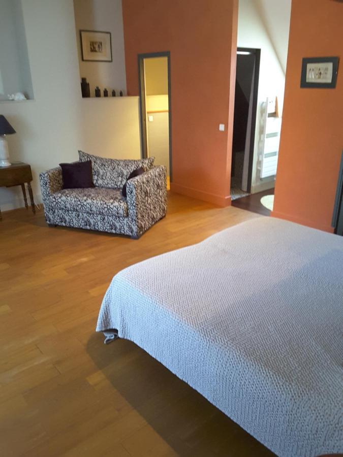 La Maison Du Moulin A Vent Bed & Breakfast *